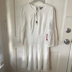 New Low Pri$e! NWT Vince Camuto white dress size 2!